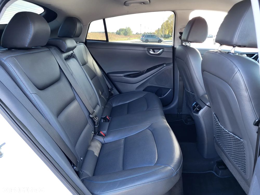 Hyundai IONIQ plug-in hybrid Platinum - 27