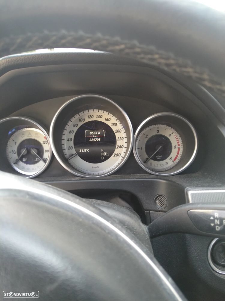 Mercedes-Benz E 220 d Avantgarde - 8