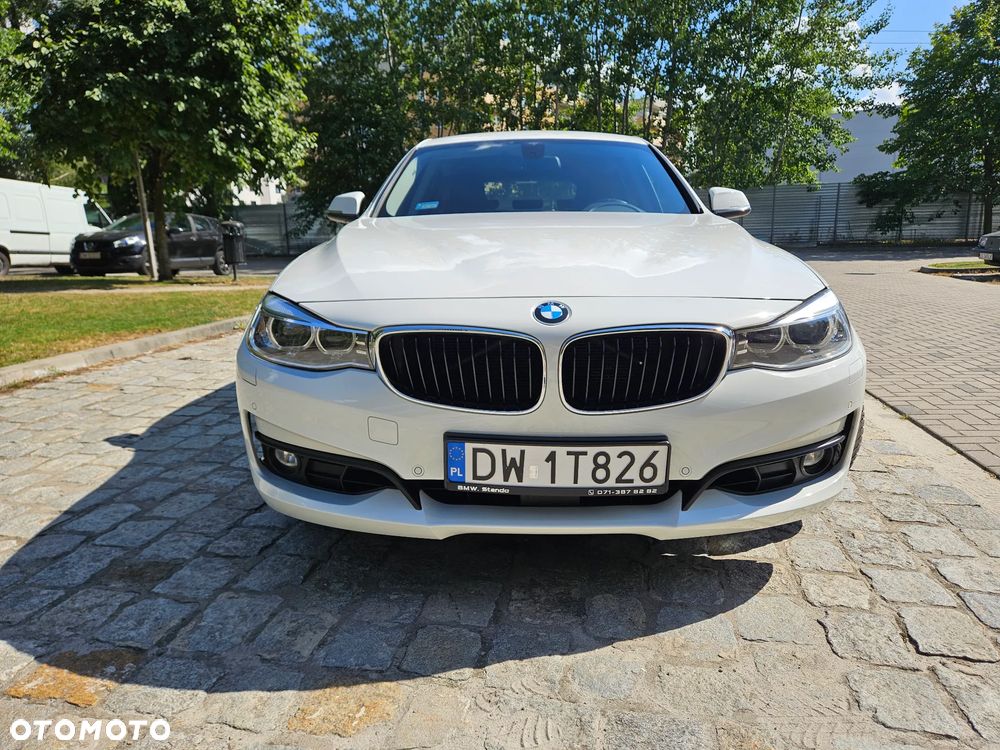 BMW 3GT 320i - 2