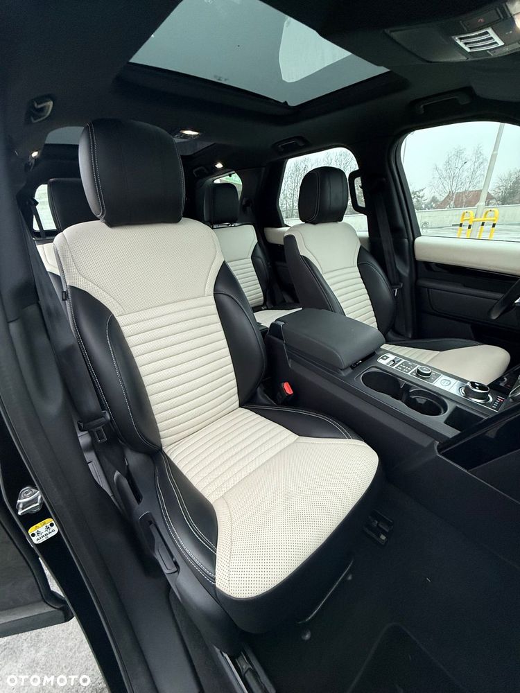 Land Rover Discovery 3.0 Si6 SE - 15