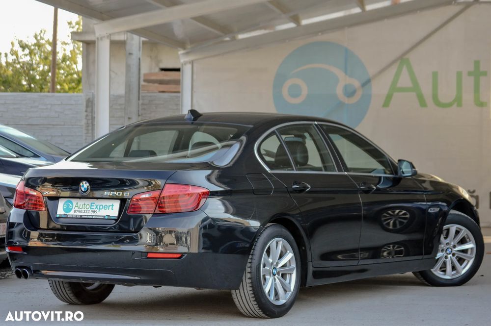 BMW Seria 5 520d xDrive AT - 24