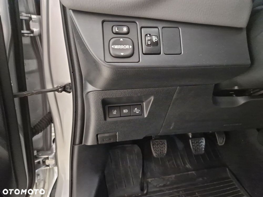 Toyota Yaris - 19