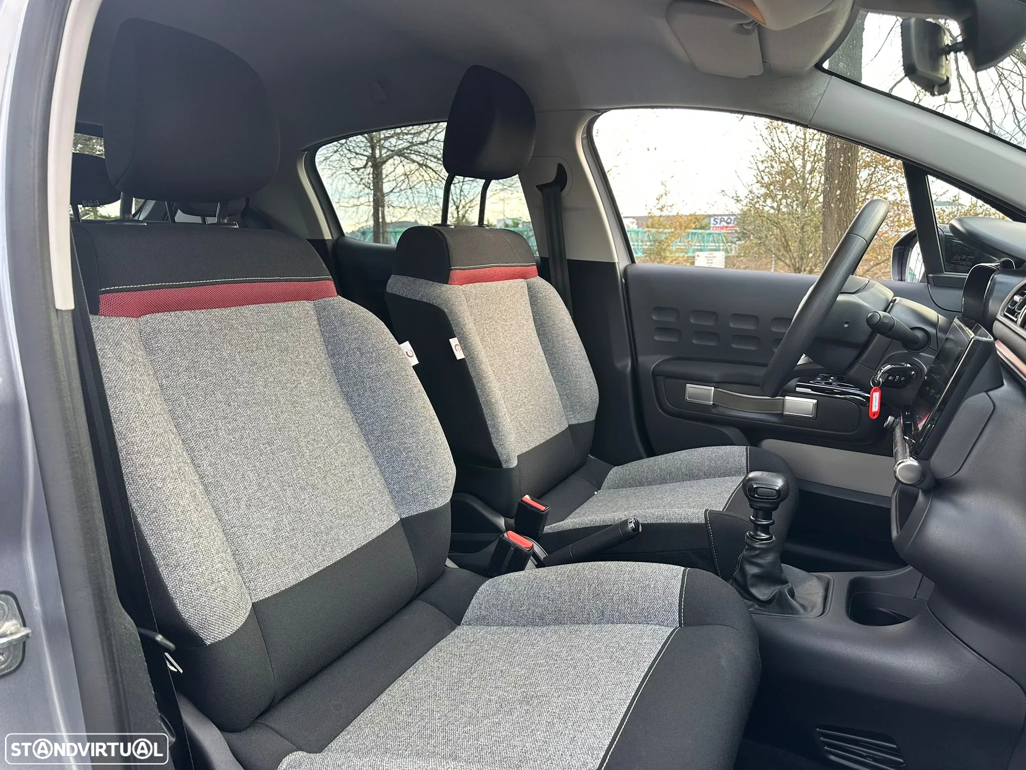 Citroën C3 1.2 PureTech C-Series - 19