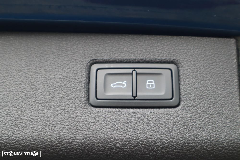 Bentley Bentayga V8 Azure - 18