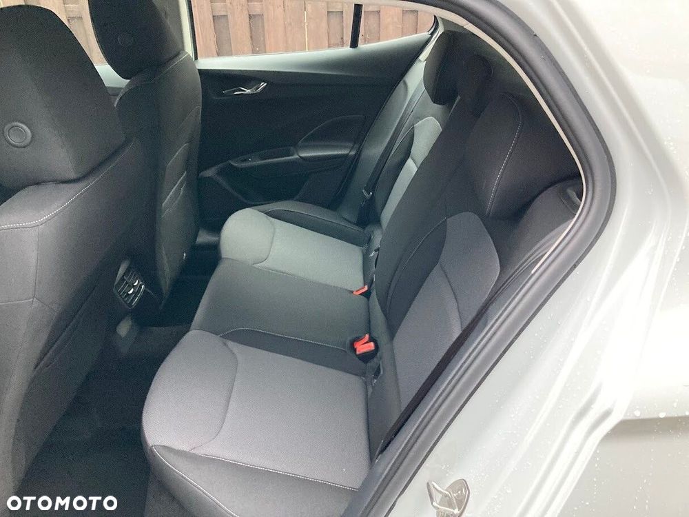 Skoda Fabia 1.0 TSI Drive - 8