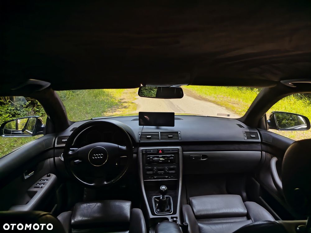 Audi A4 Avant - 8
