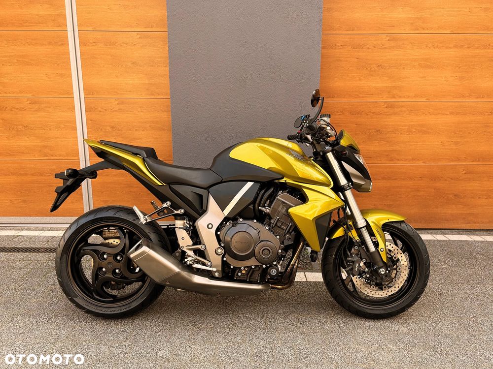 Honda CB - 2