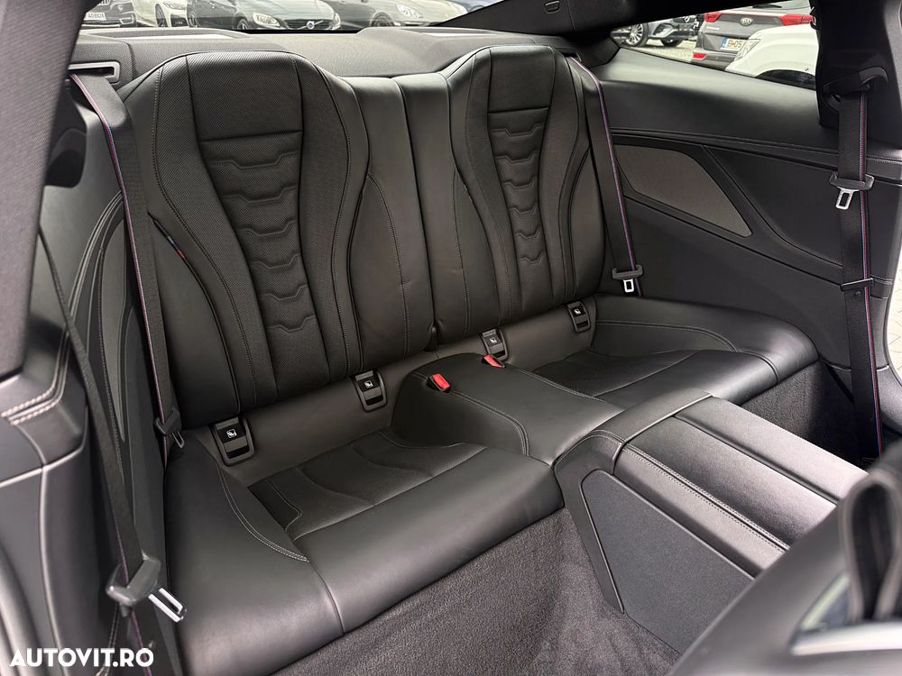 BMW Seria 8 840d xDrive AT MHEV - 33