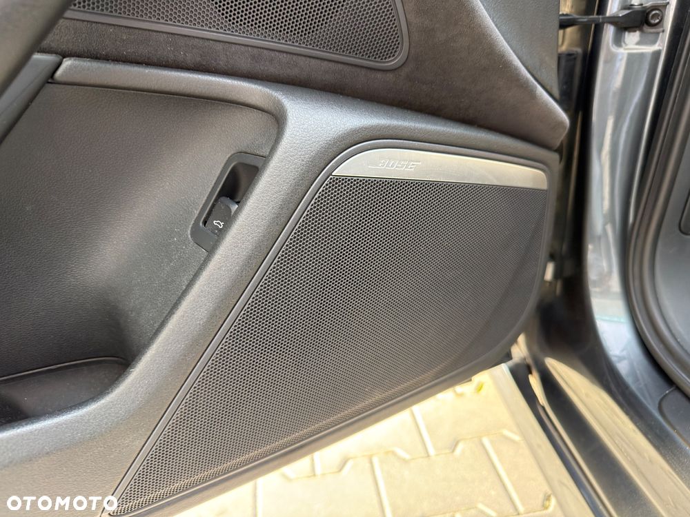 Audi A6 Avant 2.0 TDI quattro S tronic - 24