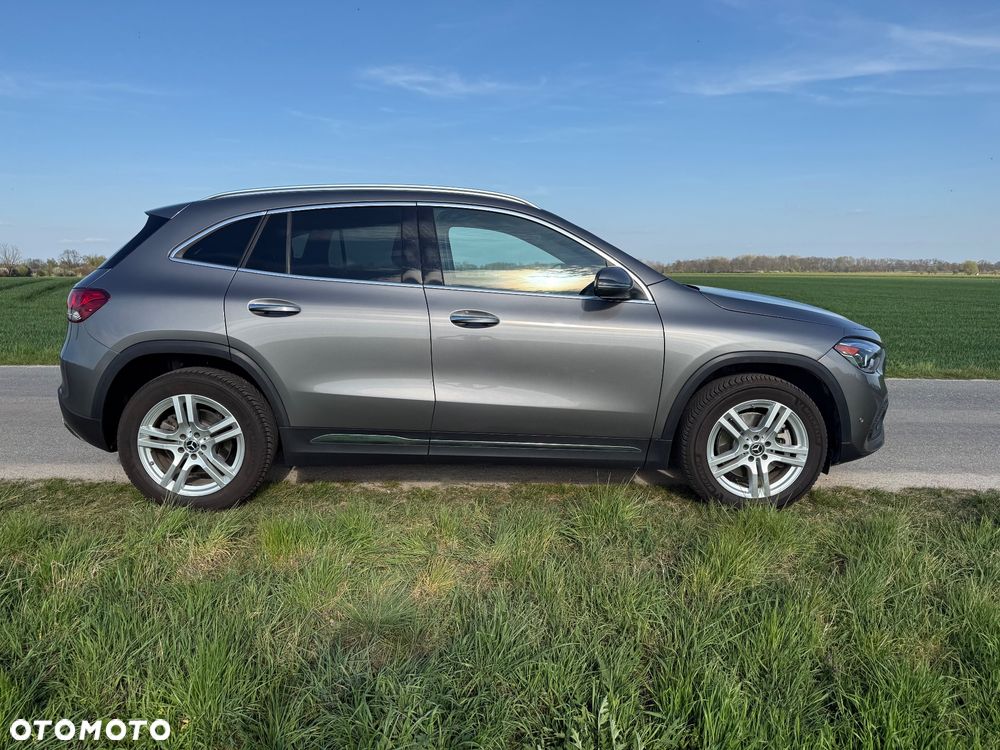 Mercedes-Benz GLA 250 4-Matic - 9