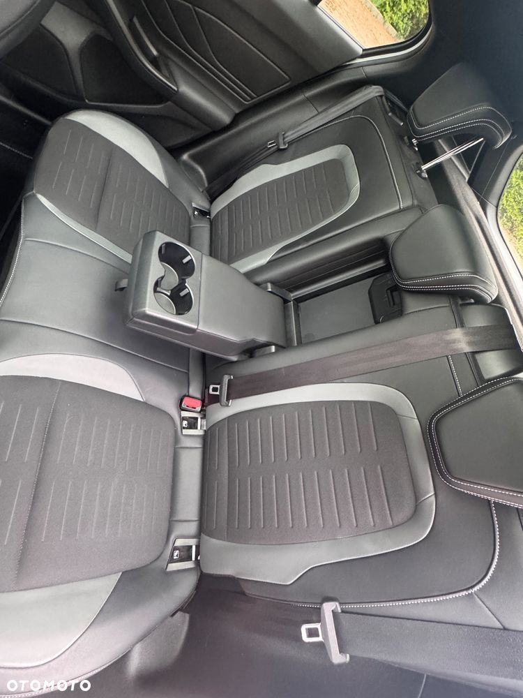 Ford Focus 2.0 EcoBlue ST-2 - 11