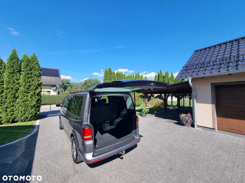 Volkswagen Caravelle - 5