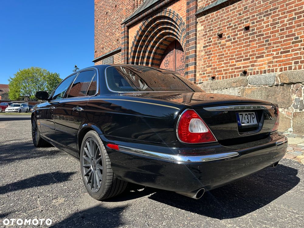 Jaguar XJR - 5