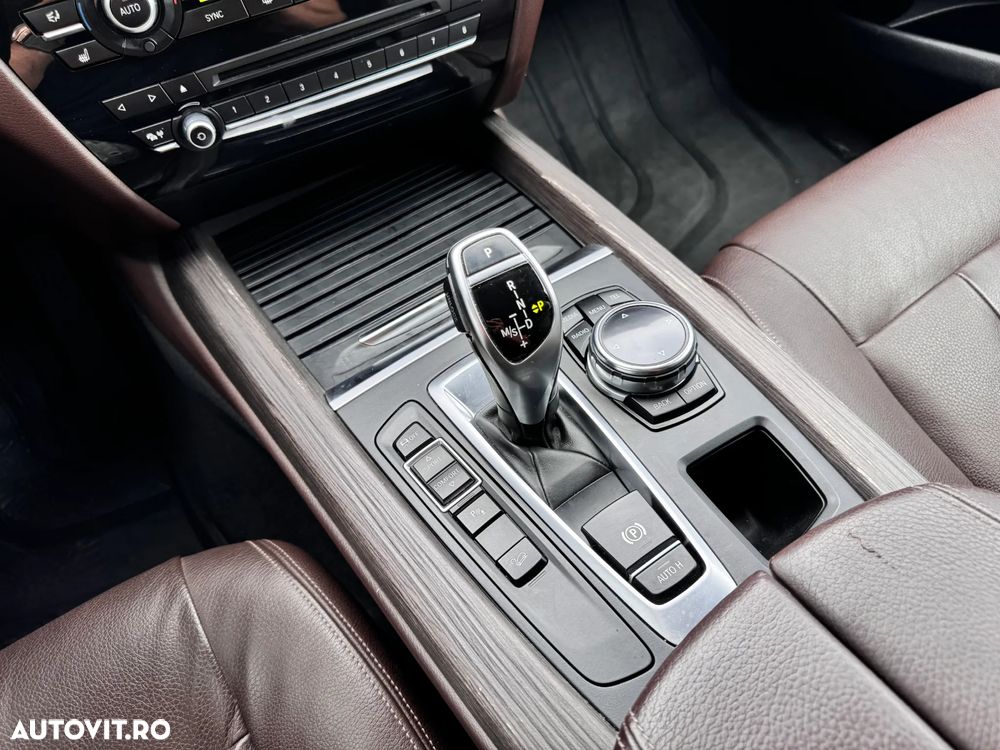 BMW X5 xDrive40d - 17