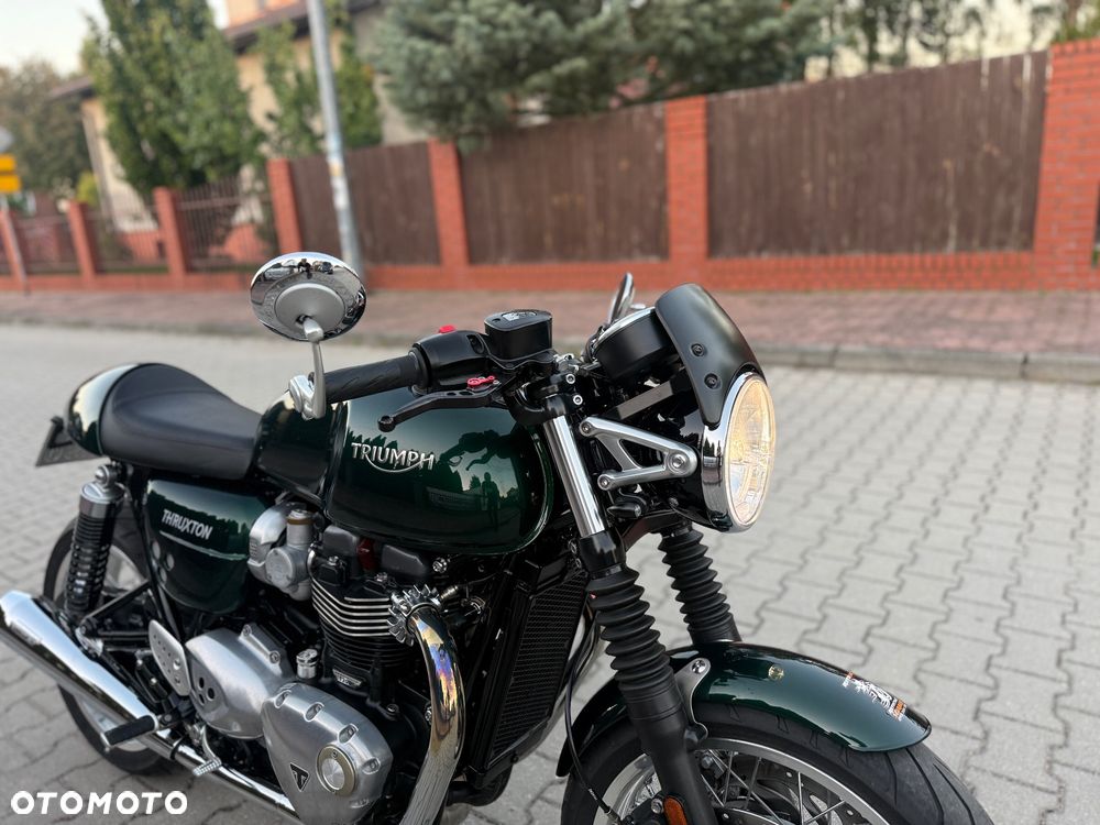 Triumph Thruxton - 2