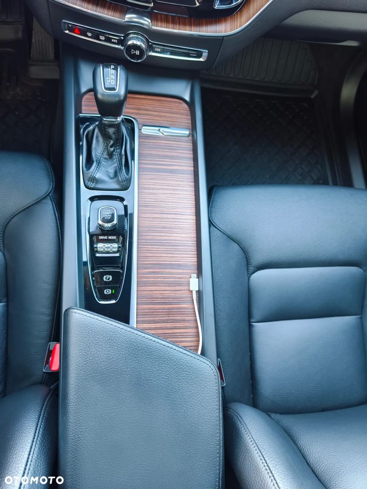 Volvo XC 60 - 13