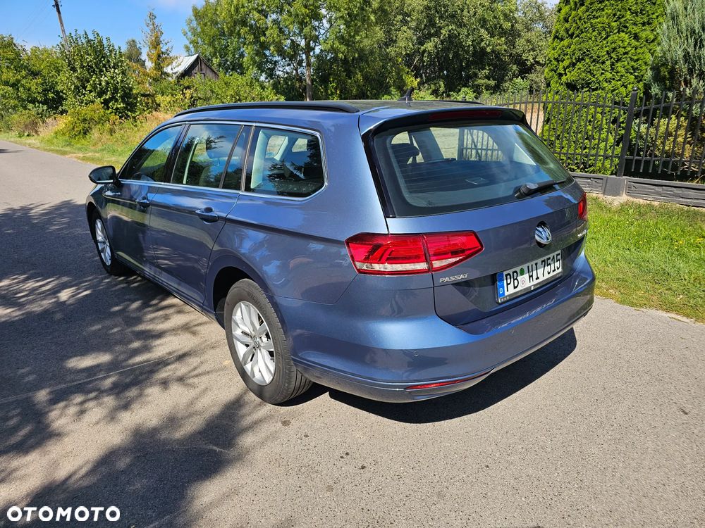 Volkswagen Passat 2.0 TDI (BlueMotion Technology) Trendline - 31