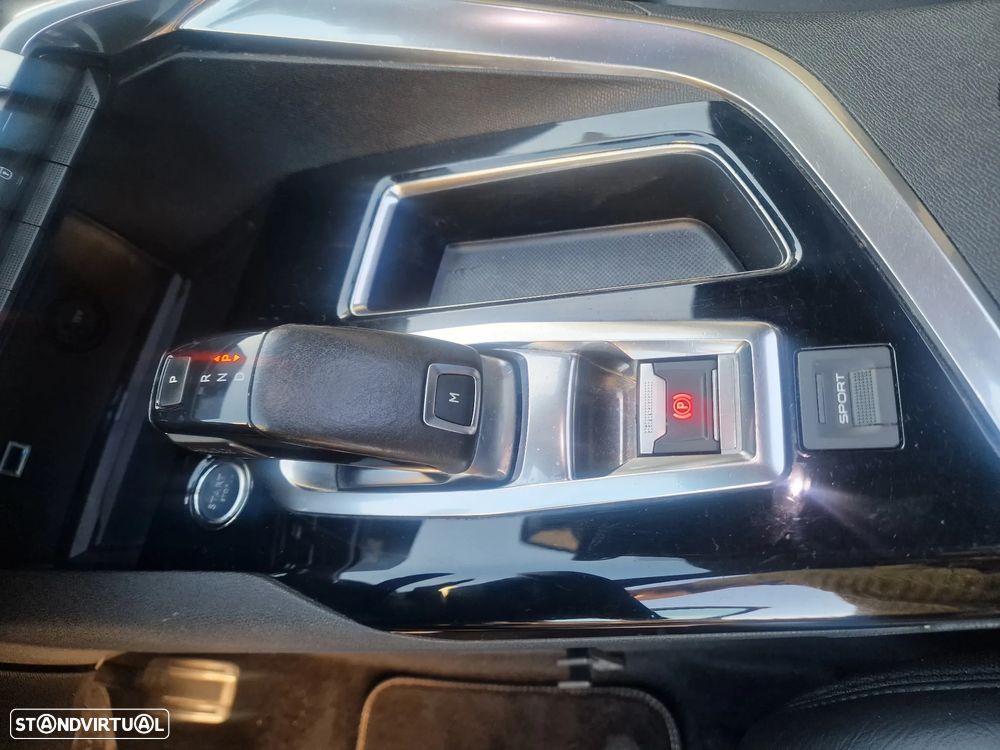 Peugeot 5008 BlueHDI 130 EAT8 GT - 27