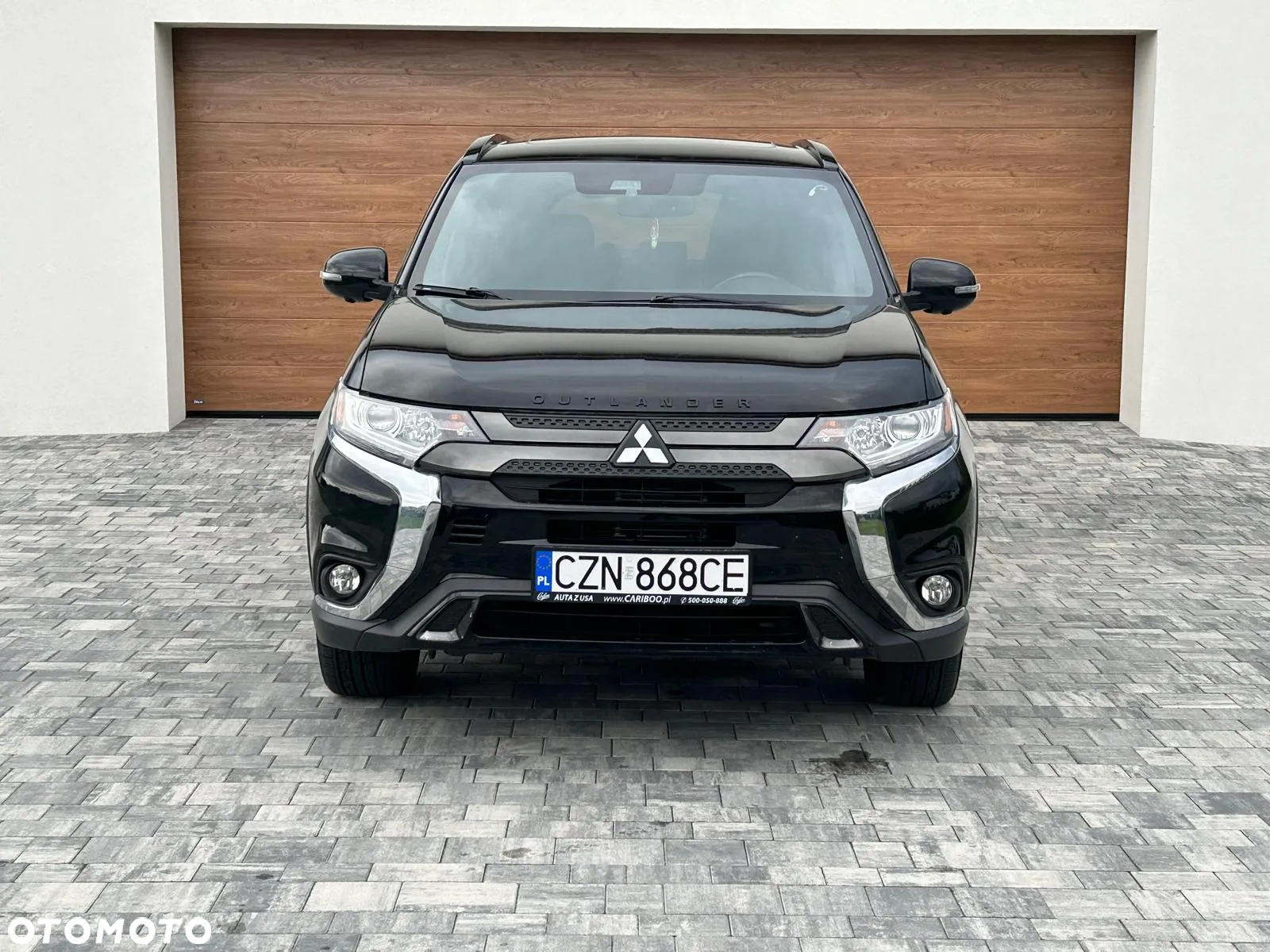 Mitsubishi Outlander - 10