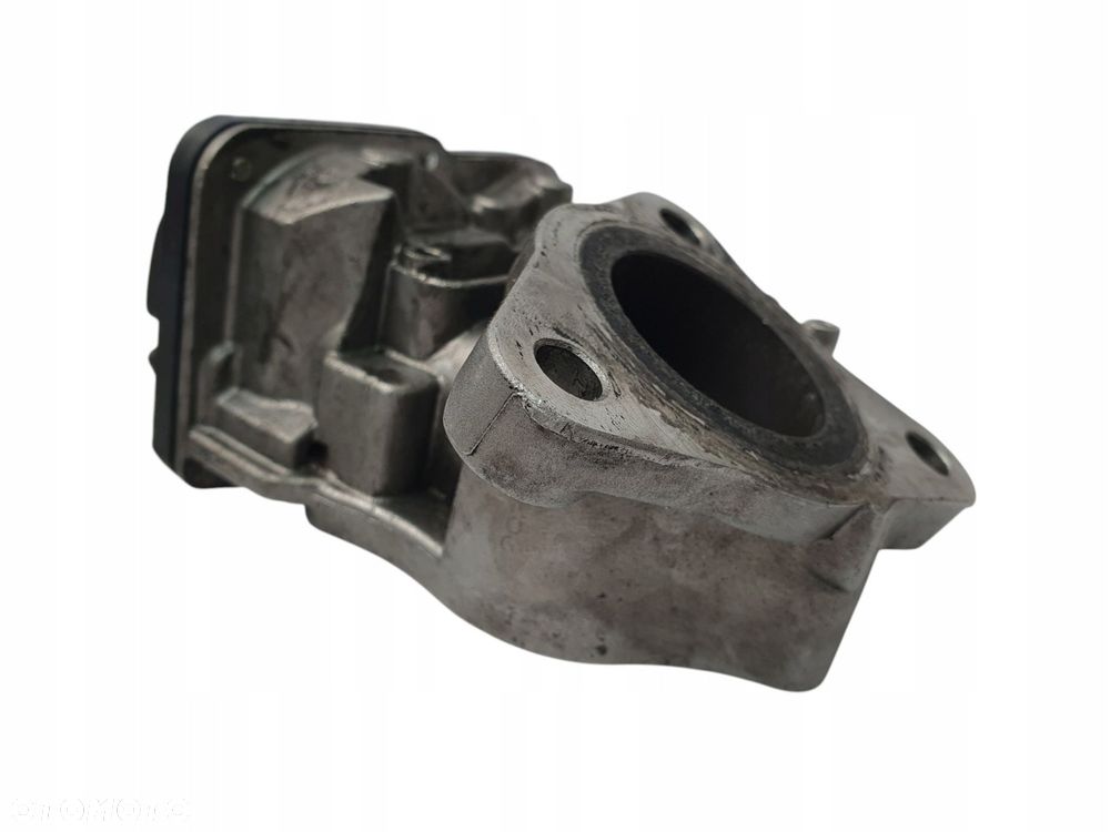 ZAWÓR EGR Renault Kadjar Megane Captur 1.5 DCI 0041711433 - 2