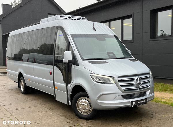 Mercedes-Benz Sprinter 519