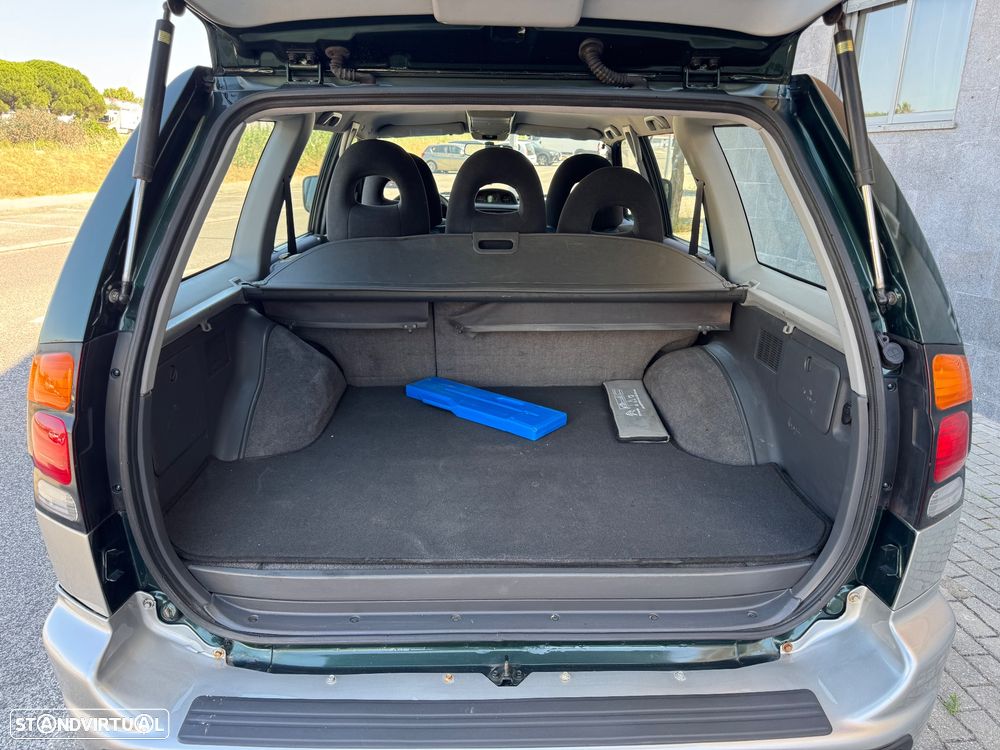 Mitsubishi Pajero Sport 2.5 TD GLS - 31