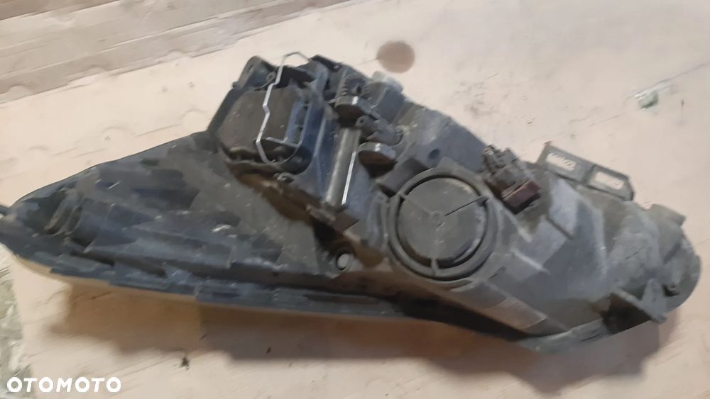 Lampa Opel CORSA D lift  prawa  13392706 - 3