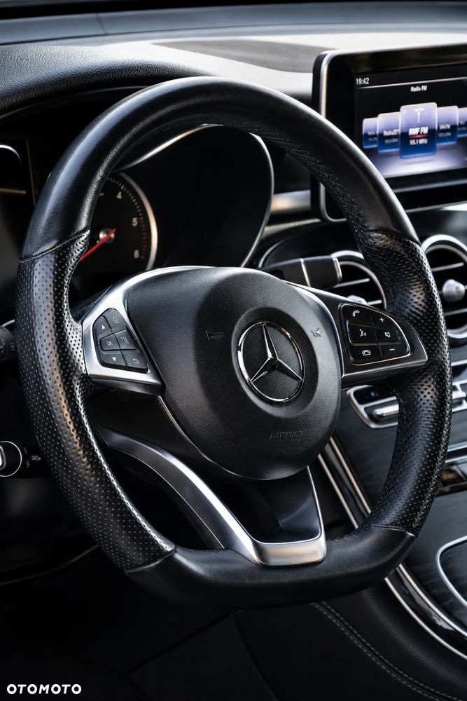 Mercedes-Benz GLC - 9