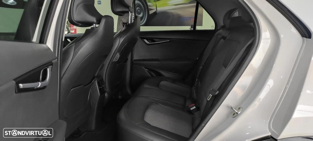 Kia Niro EV 64kWh Tech - 19