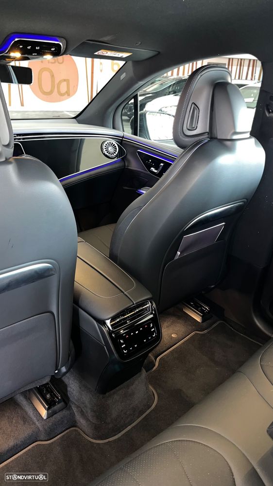 Mercedes-Benz EQE - 22