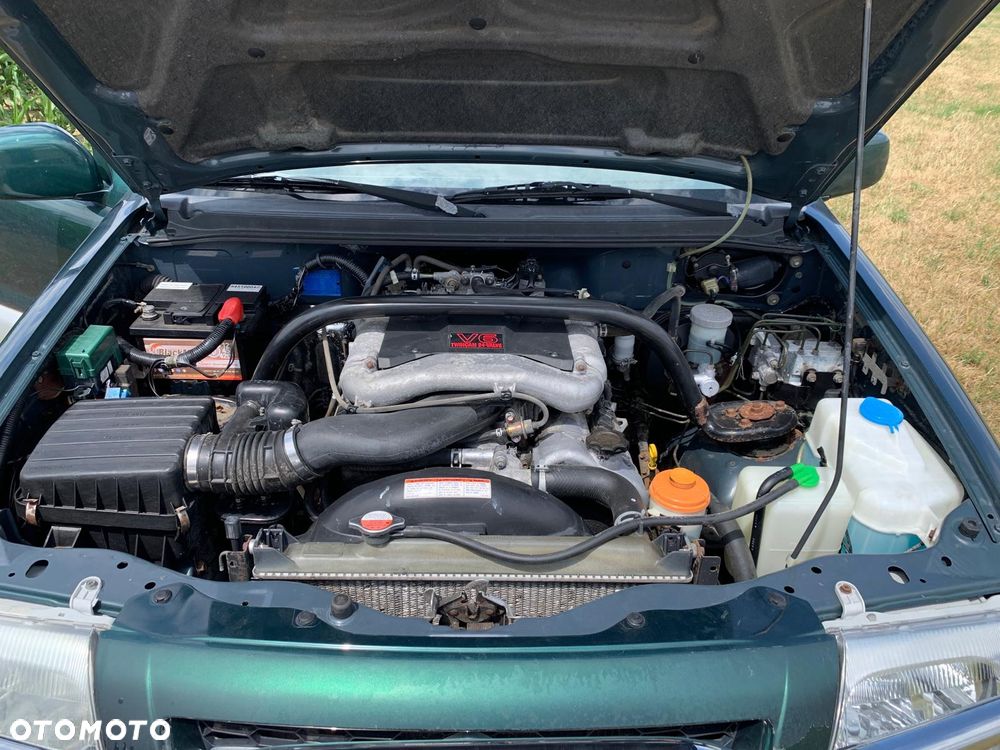 Suzuki Grand Vitara 2.5 V6 - 7