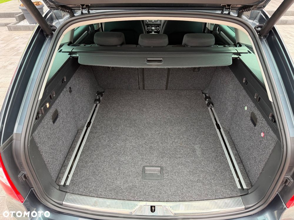 Skoda Superb 2.0 TDI Ambition DSG - 20