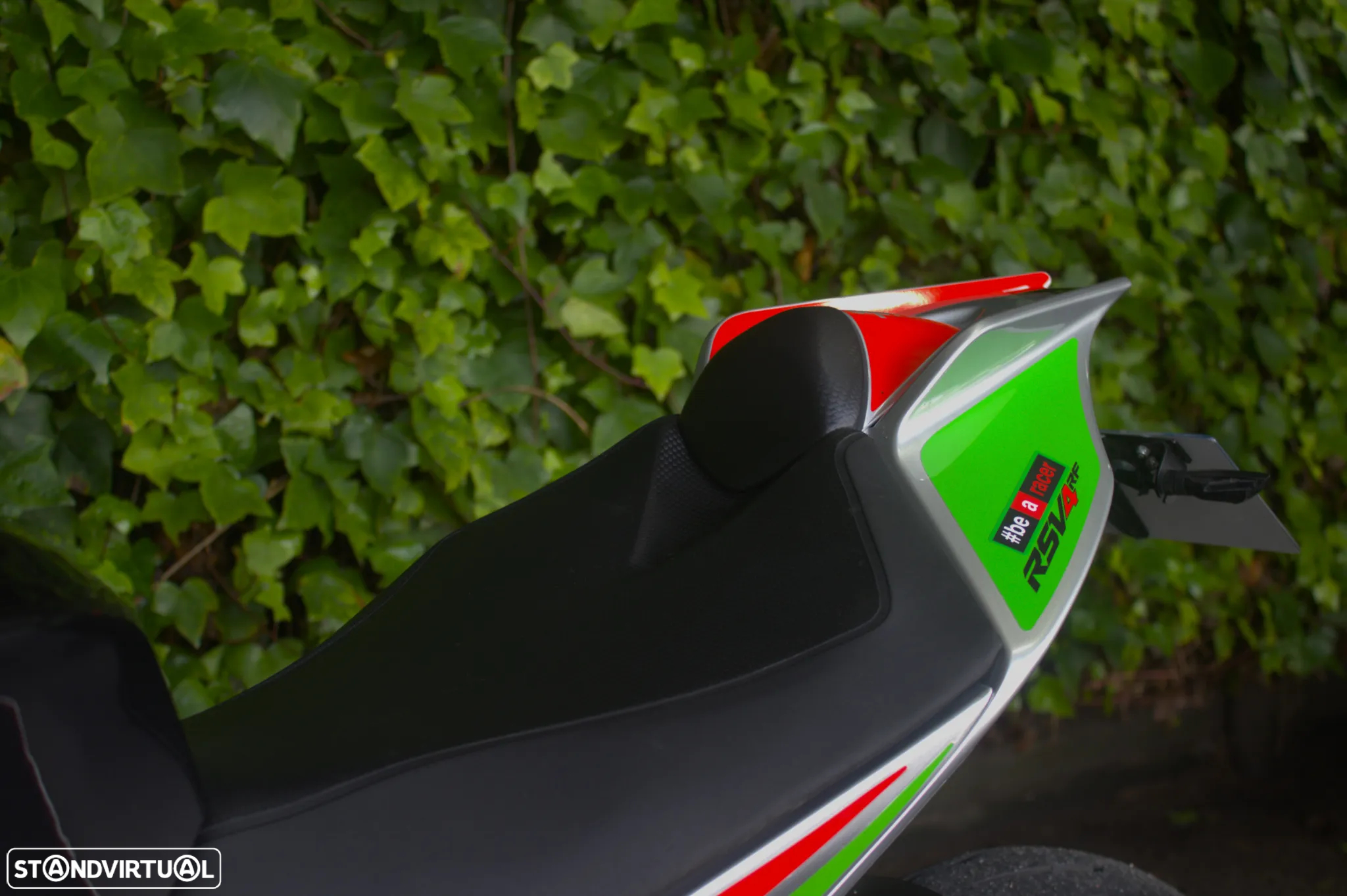 Aprilia RSV 4 RF - 9