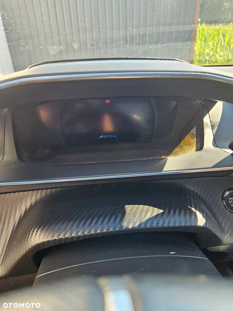 Peugeot 2008 PureTech 130 EAT8 GT Exclusive - 9