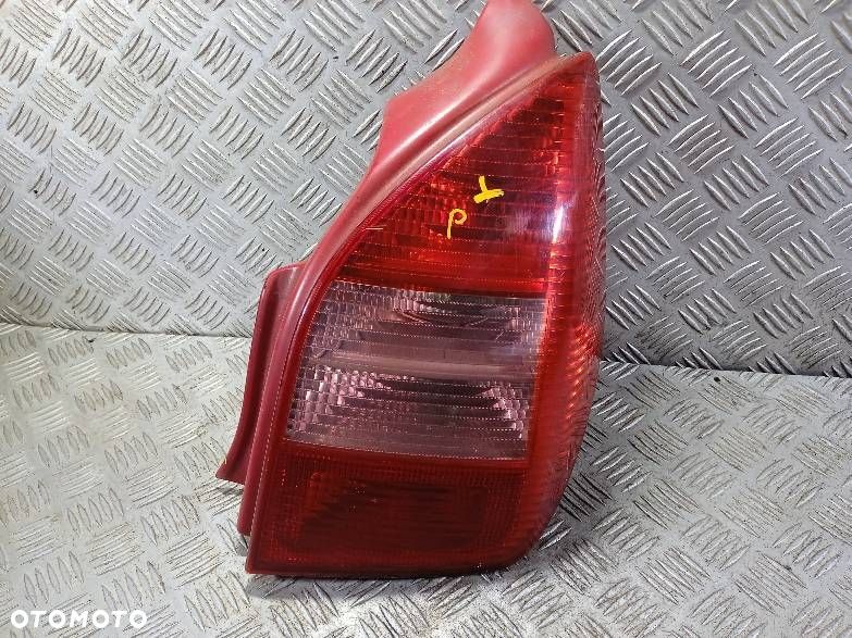 LAMPA PRAWA TYLNA CITROEN C2 - 1