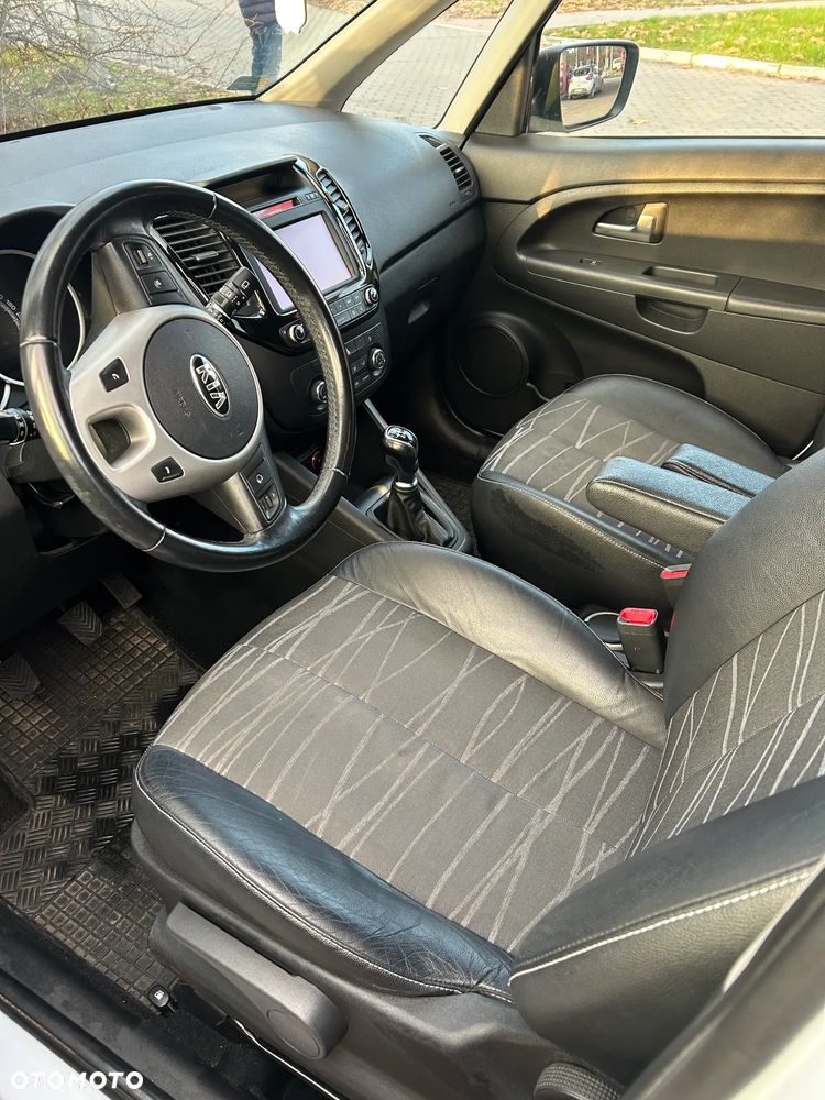 Kia Venga 1.4 Business Line - 19