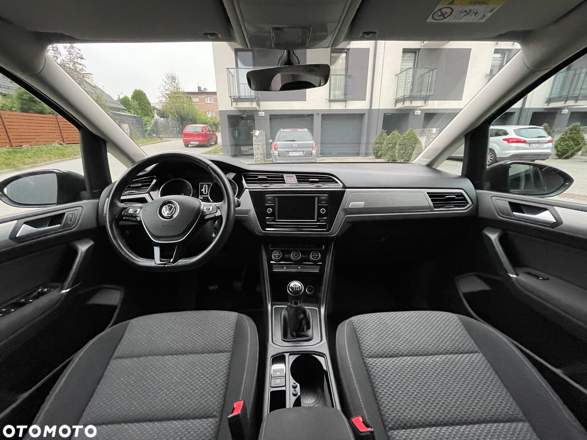 Volkswagen Touran 1.2 TSI BMT Trendline - 14