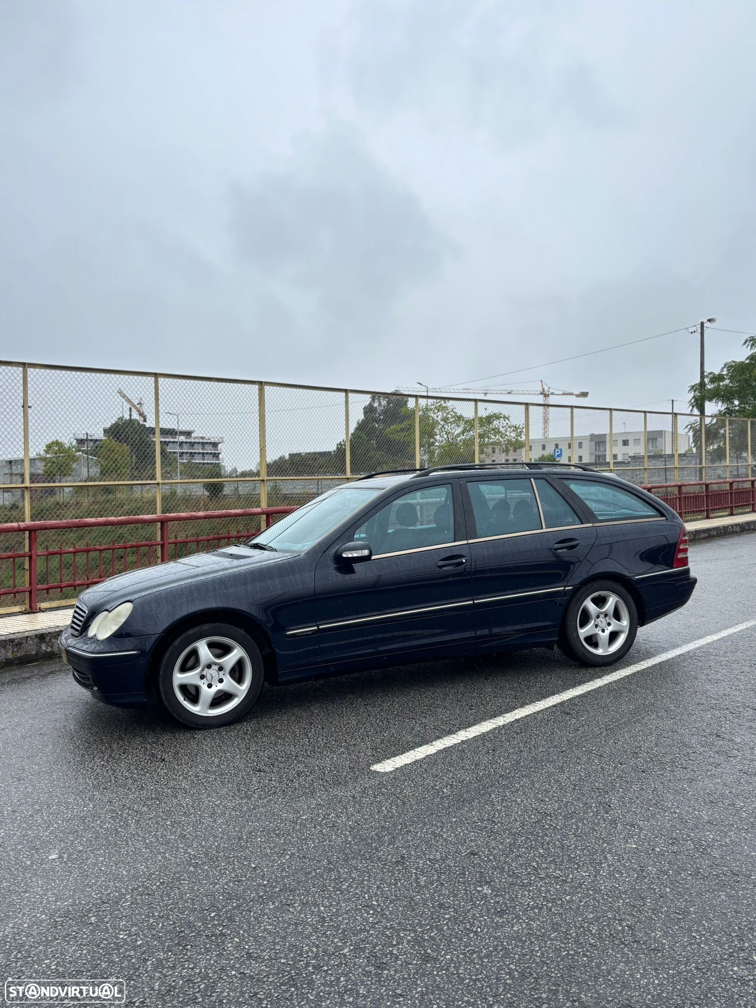 Mercedes-Benz 220 - 4