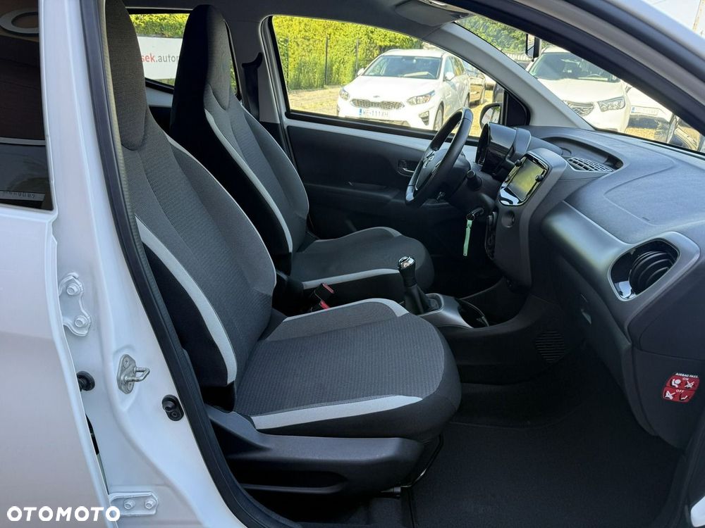 Toyota Aygo x-play - 23