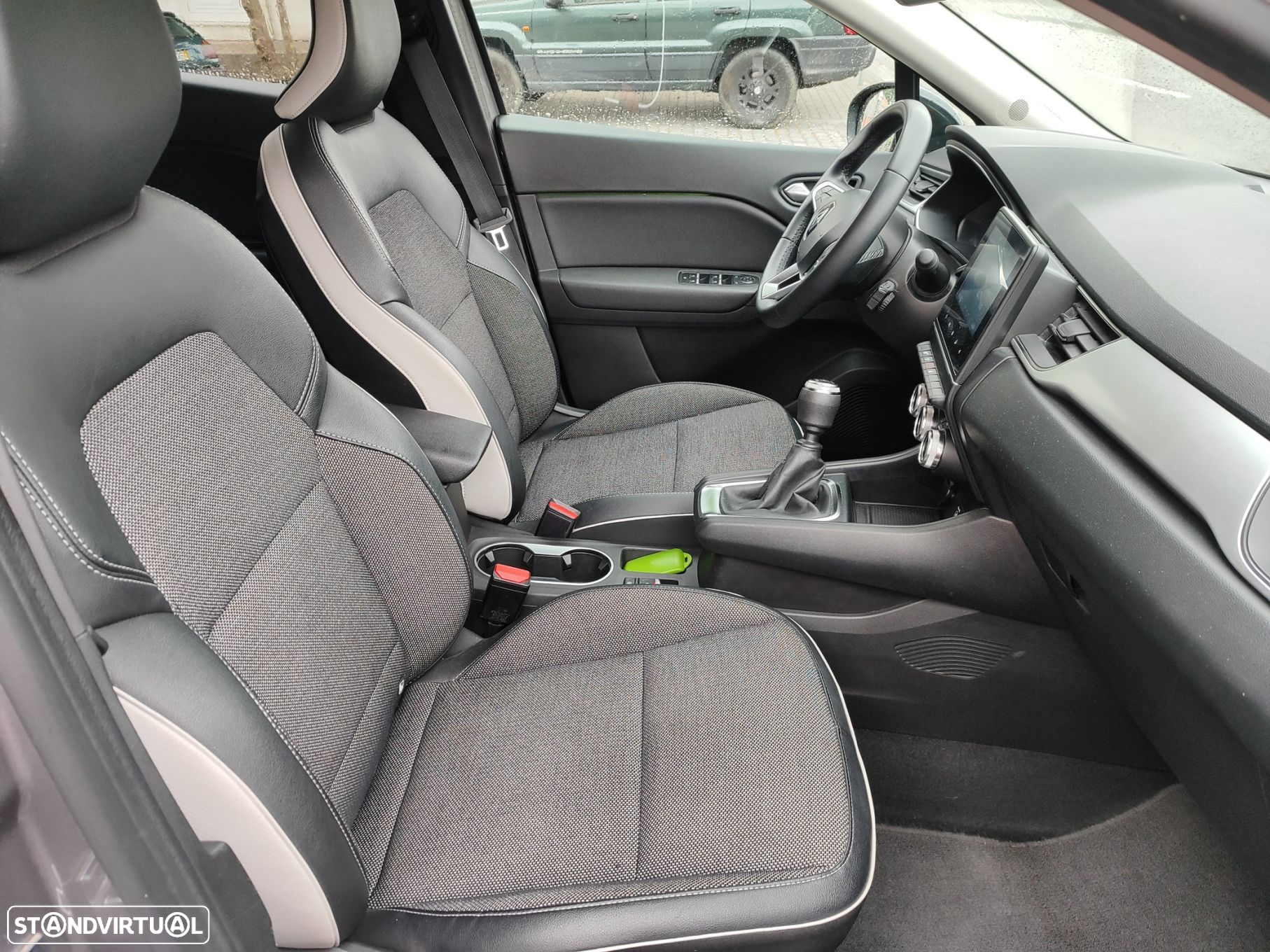 Renault Captur 1.0 TCe Intens - 12