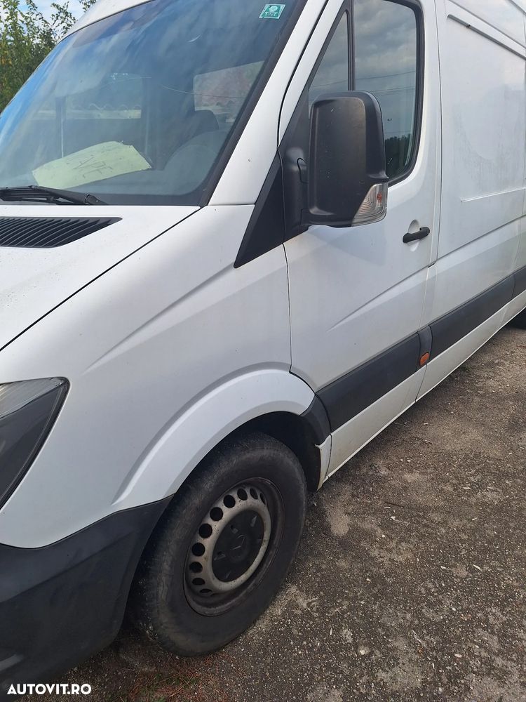 Mercedes-Benz Sprinter - 1