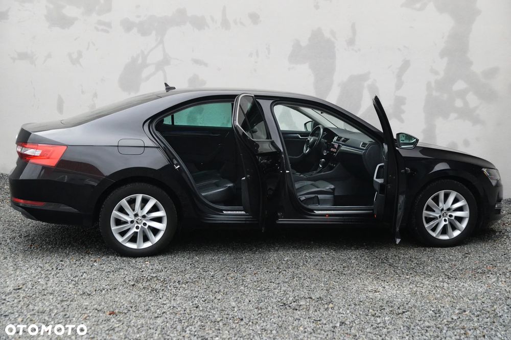 Skoda Superb 2.0 TDI DSG L&K - 24