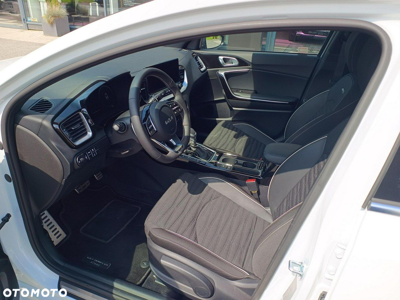 Kia ProCeed - 9