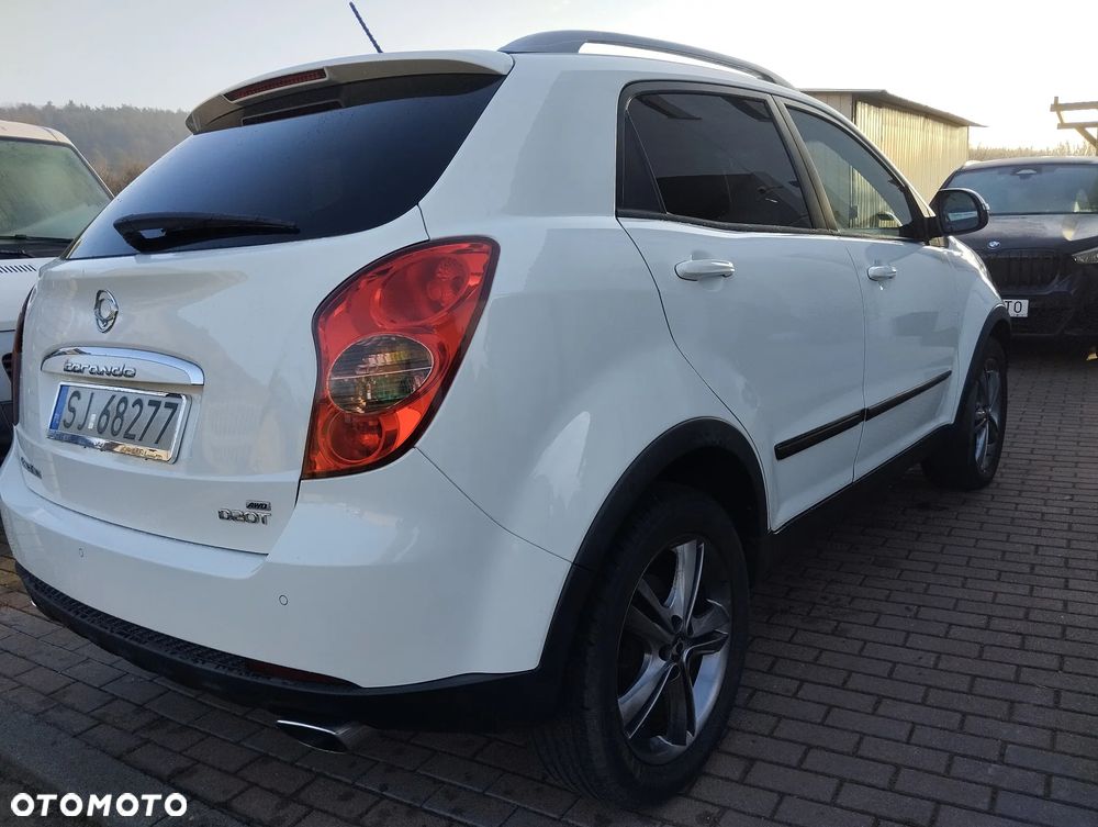 SsangYong/KGM Korando 2.0 e-XDi Quartz - 14