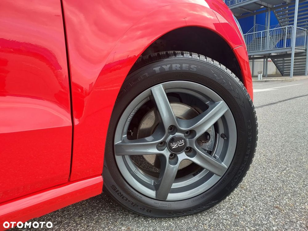 Volkswagen Polo 1.4 16V Comfortline - 15