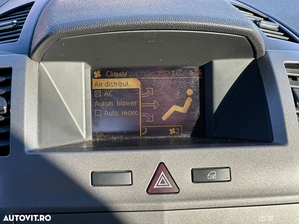 Opel Zafira 1.9 CDTI Essentia - 22