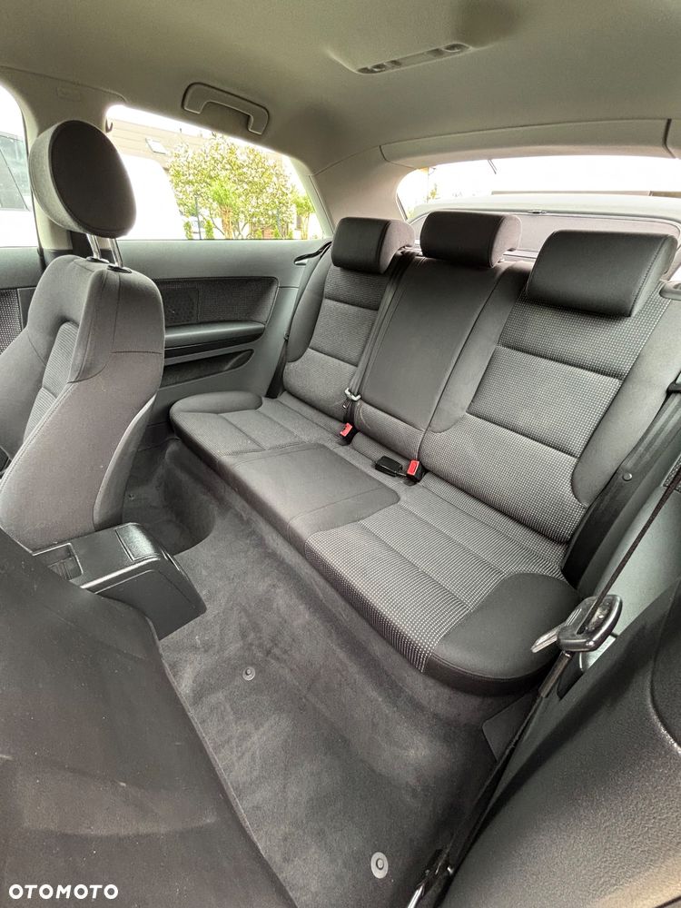 Audi A3 3-drzwiowe 1.6 Ambition - 5
