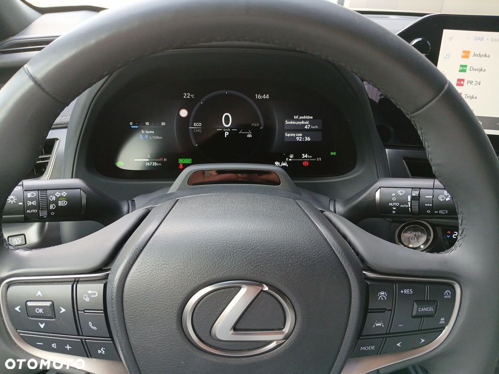 Lexus UX 300h F Sport Design AWD - 16