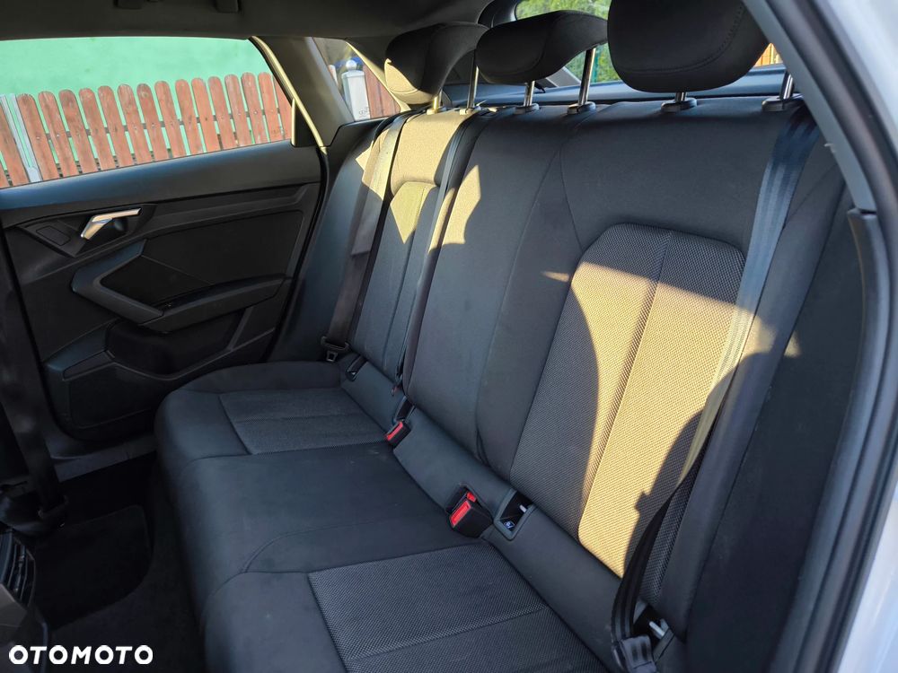 Audi A3 Sportback 35 TFSI S tronic - 5