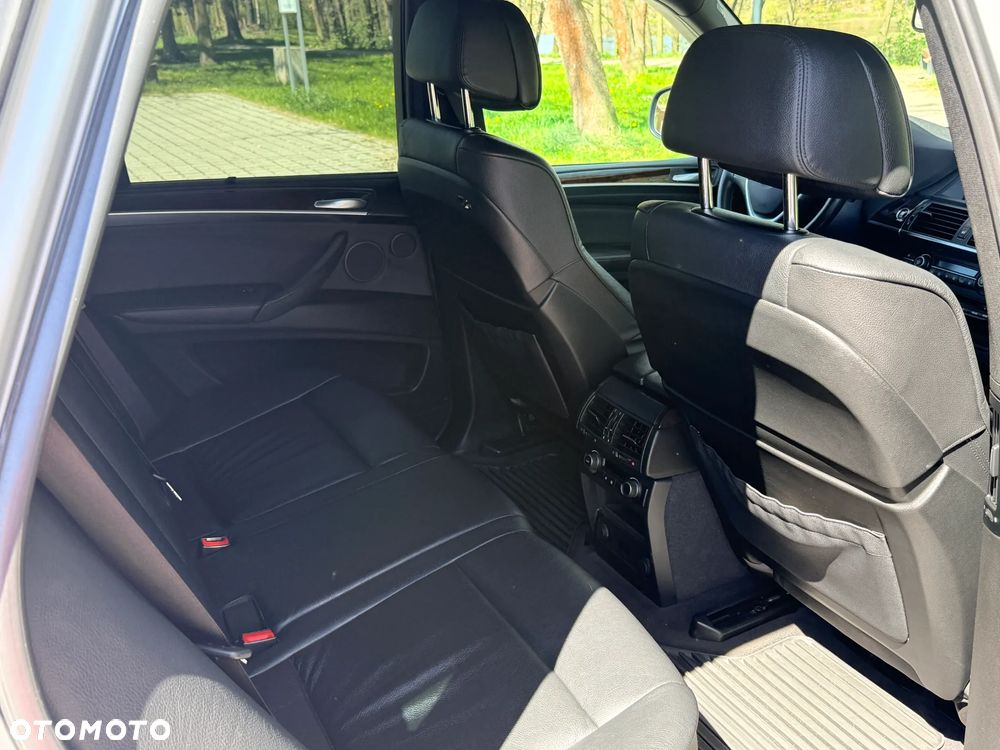 BMW X5 xDrive35d - 9